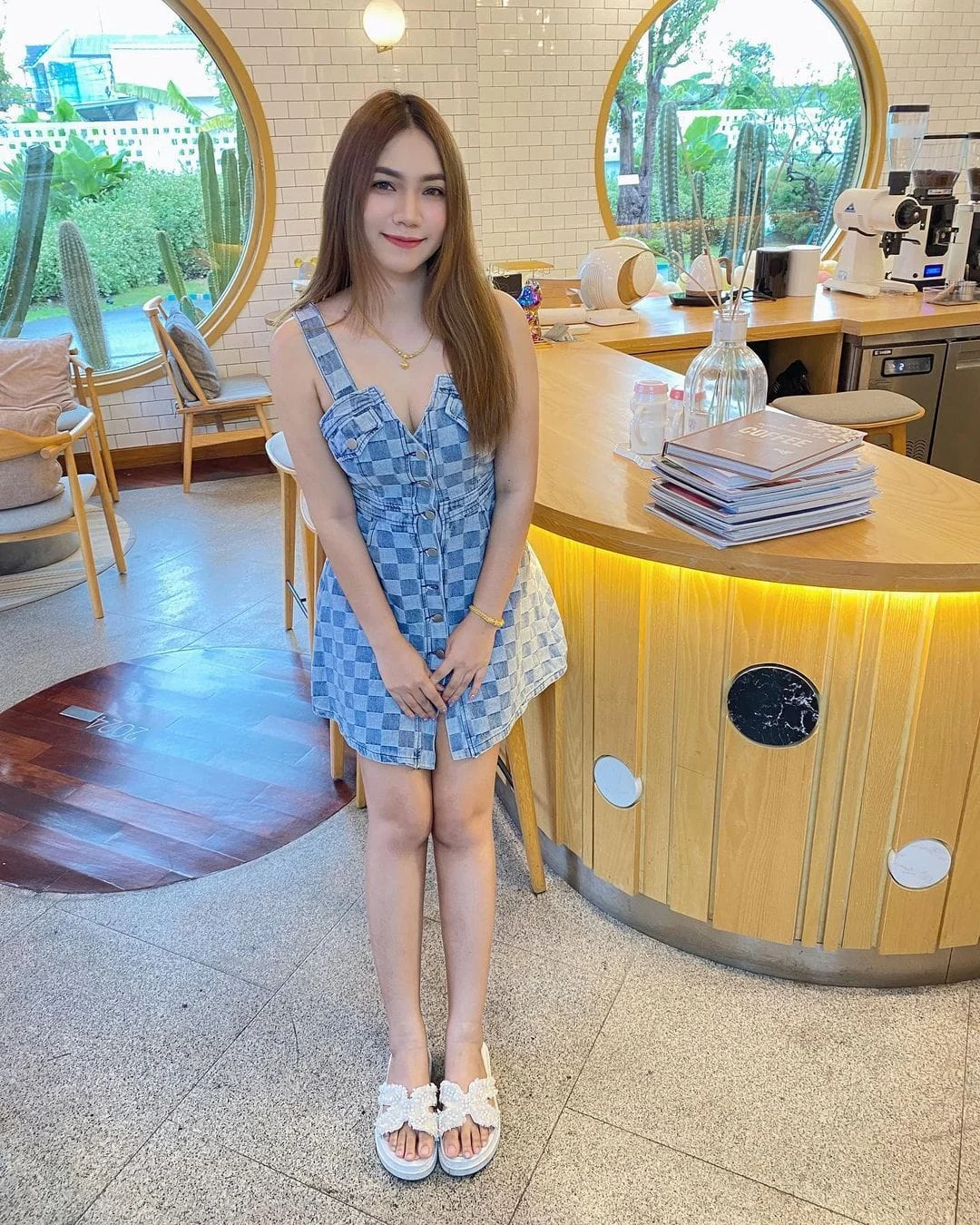 Wu Yue, female escort in Hong Kong, recommendation photo 6