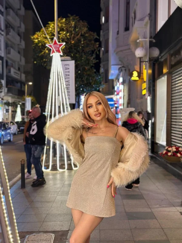 Zheng Liya, female escort in Hong Kong, recommendation photo 2