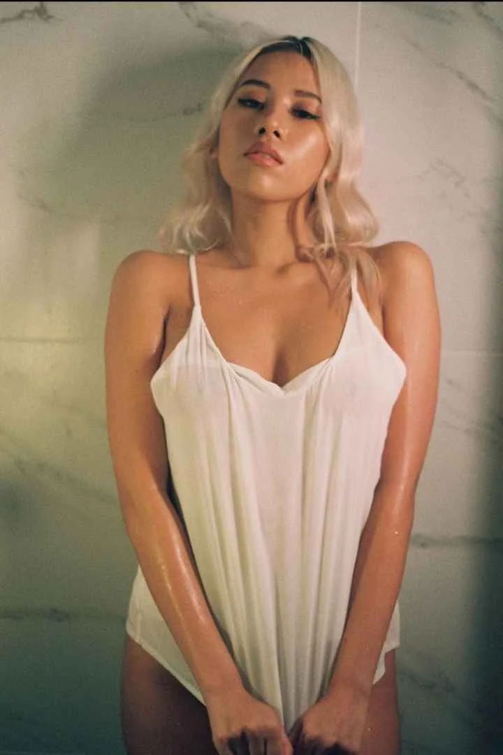 Wu Xiu, female escort in Hong Kong, recommendation photo 2