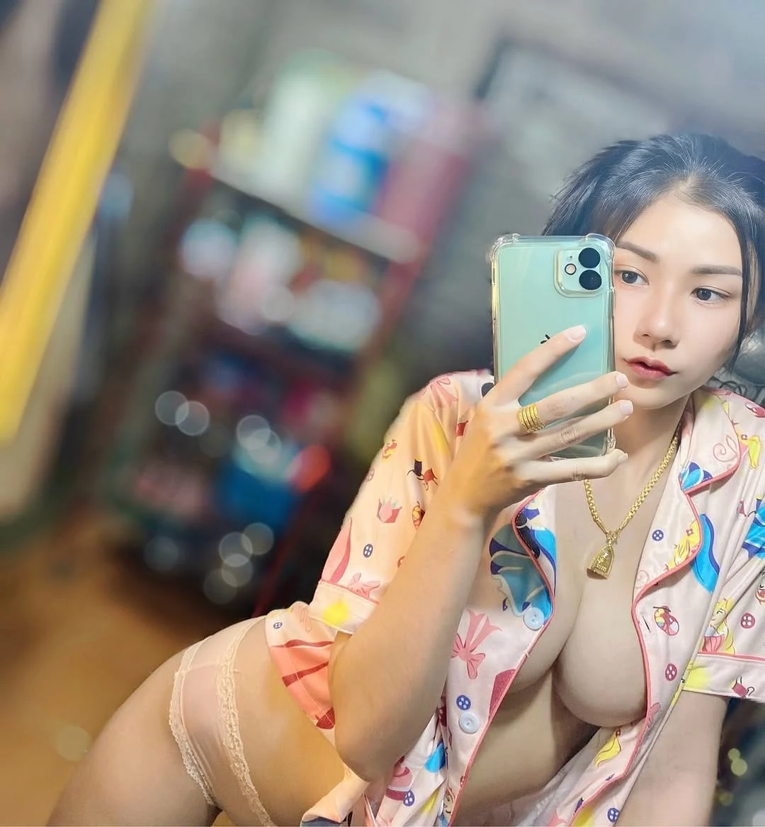Liya Glow, female escort in Hong Kong, recommendation photo 4