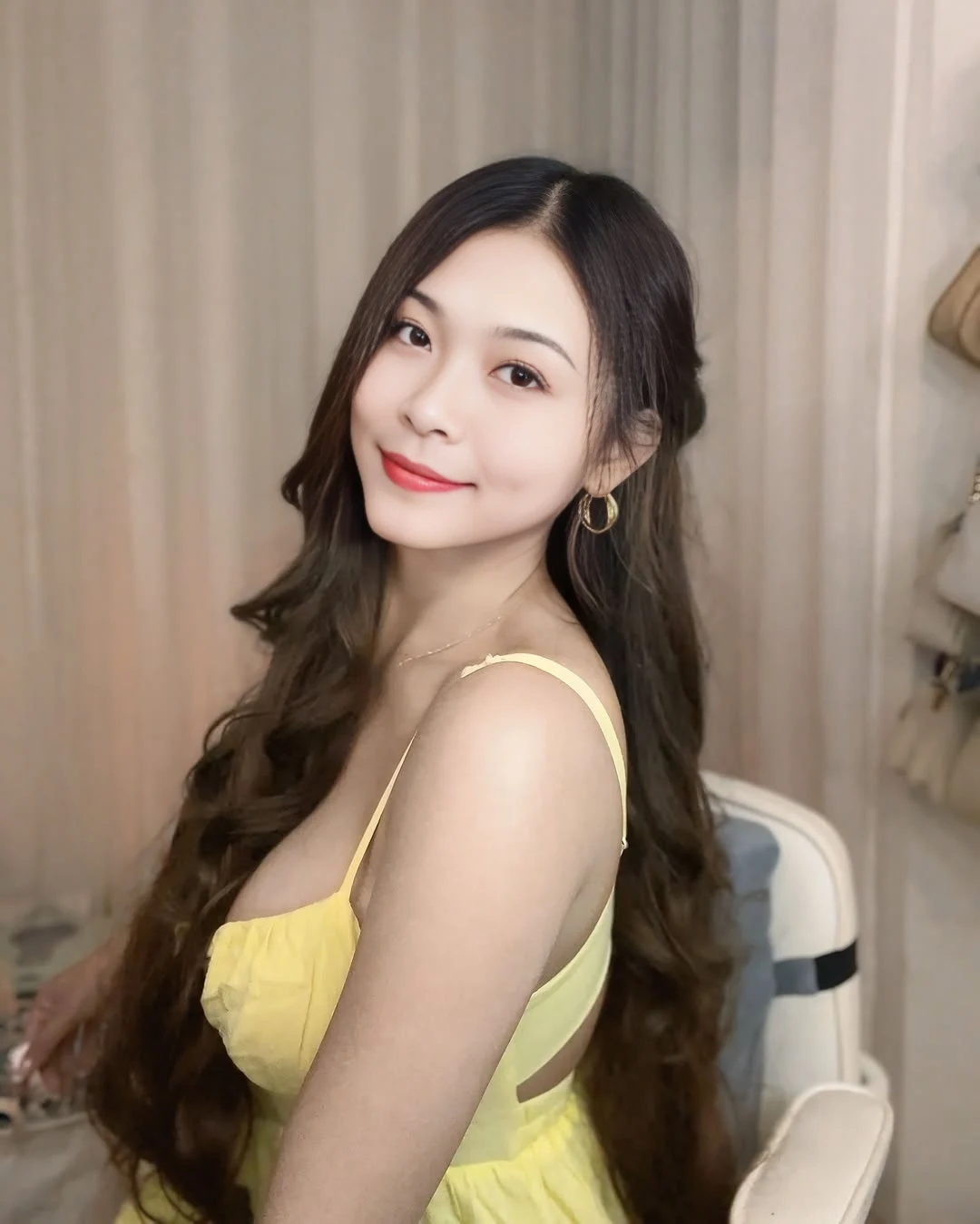 Photo next profile Gao Ling