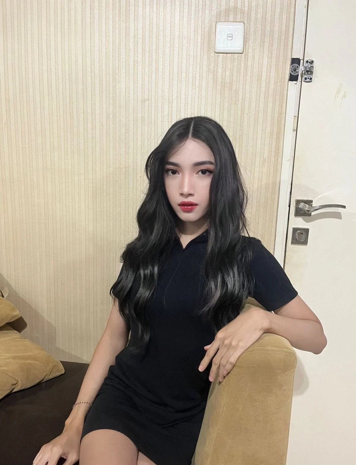 Deng Na-Yue, Hong Kong profile photo 6