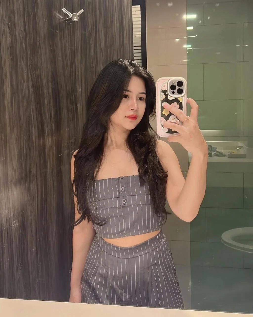 Yang Lan, Hong Kong profile photo 1