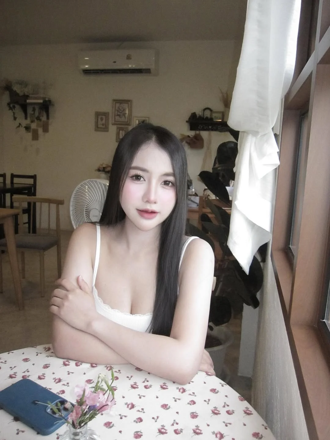Zhang Fang, Hong Kong profile photo 2