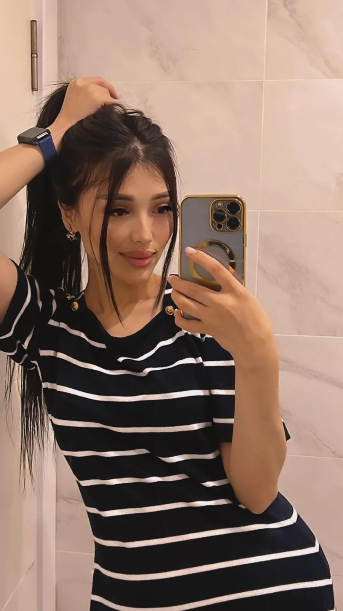 Huang Yue-Yan, female escort in Hong Kong, recommendation photo 6