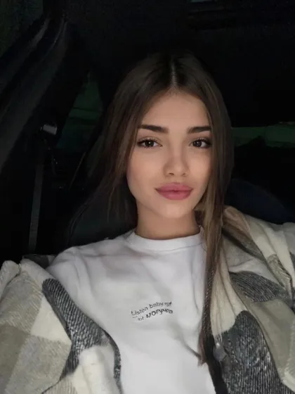 Huang Yue-Yan, female escort in Hong Kong