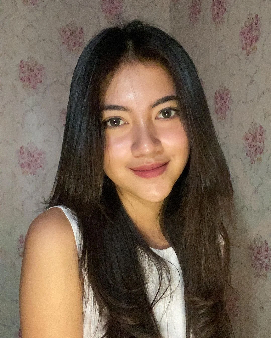 Deng Fang, Hong Kong profile photo 4