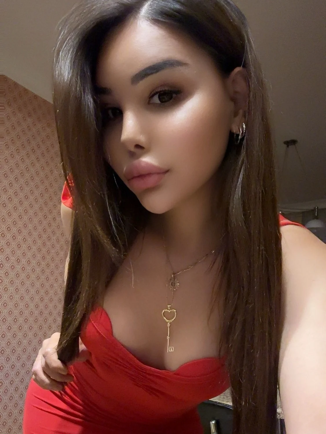 Ravinara, female escort in Hong Kong, recommendation photo 3