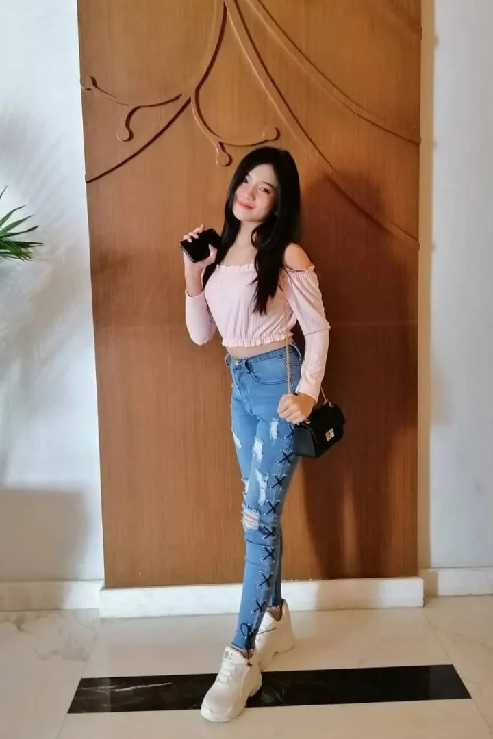 Huang Fang-Lian, female escort in Hong Kong, recommendation photo 1