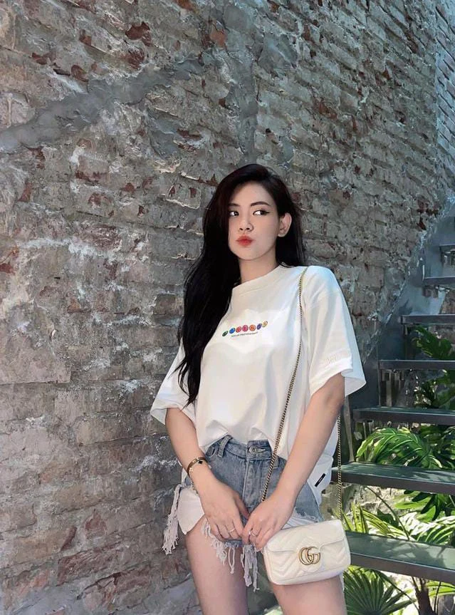 Han Jing-Suyin, Hong Kong profile photo 8