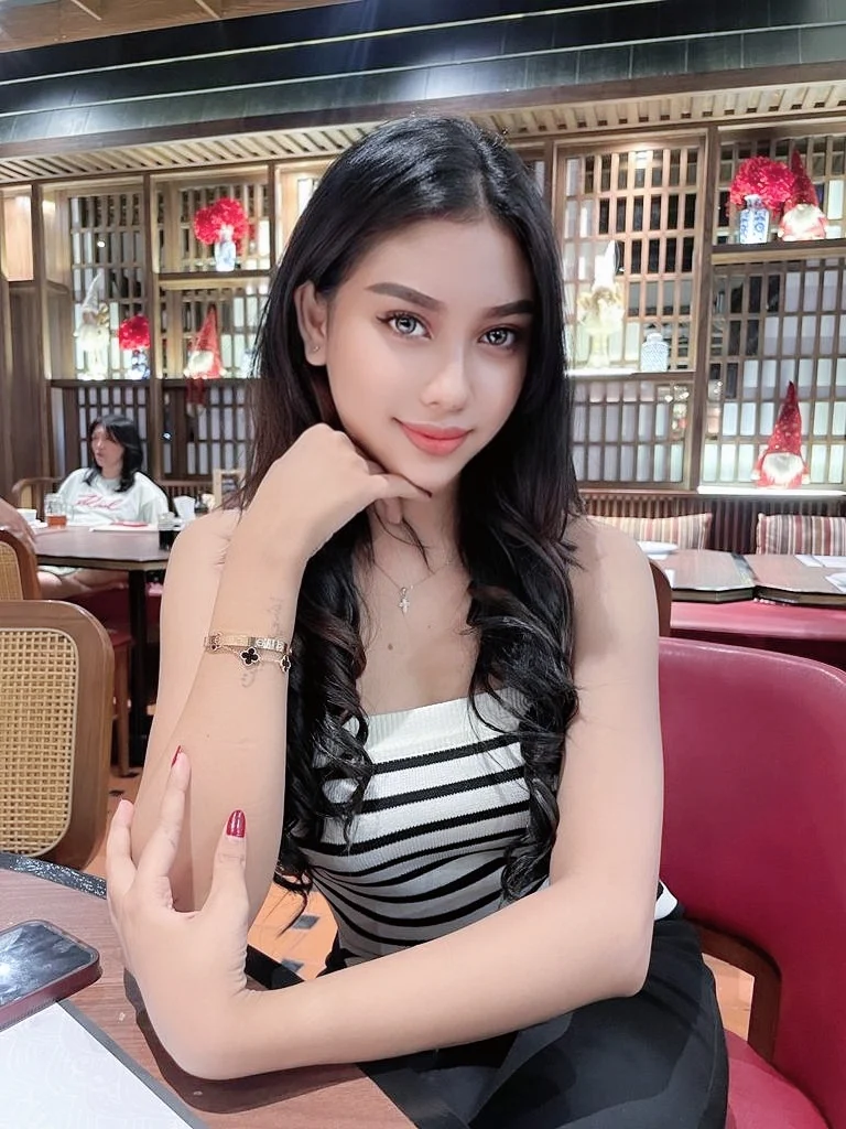 Huang Yan-Lian, Hong Kong profile photo 2