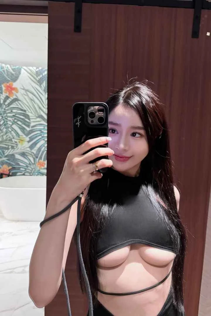 Zhou Rui, female escort in Hong Kong, recommendation photo 6