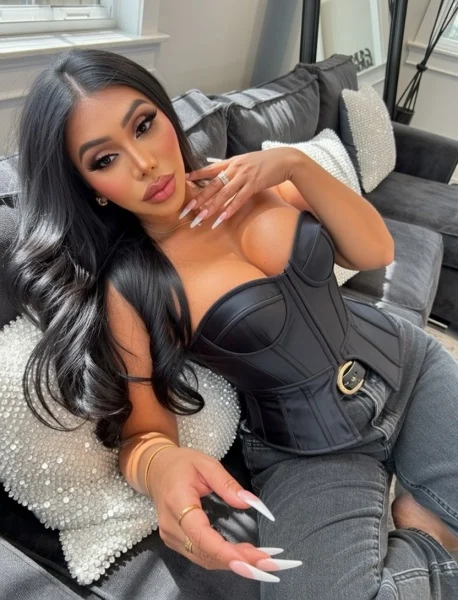 Luo Rumi-Luo, Hong Kong profile photo 25