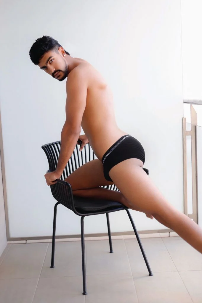 Sun Jie-Jun, male escort in Hong Kong, recommendation photo 5