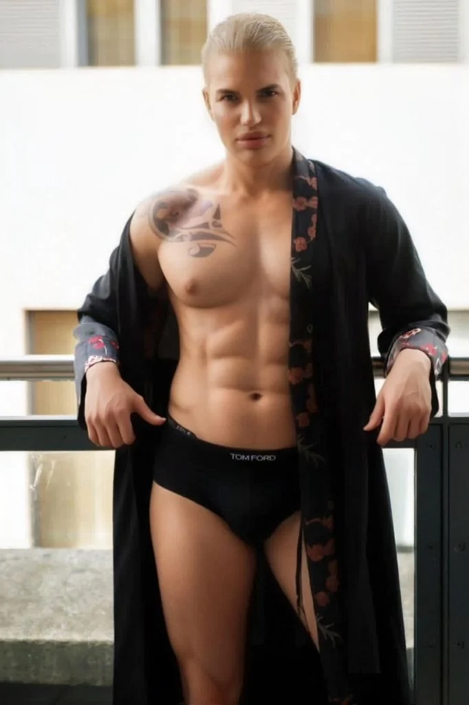 Ming Wave, Hong Kong profile photo 24