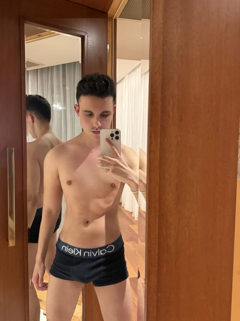 Han Peng, male escort in Hong Kong, recommendation photo 6