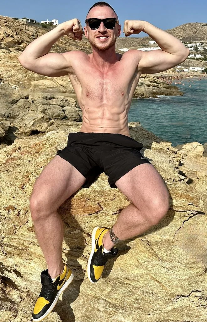 Wei Ray, male escort in Hong Kong, recommendation photo 3