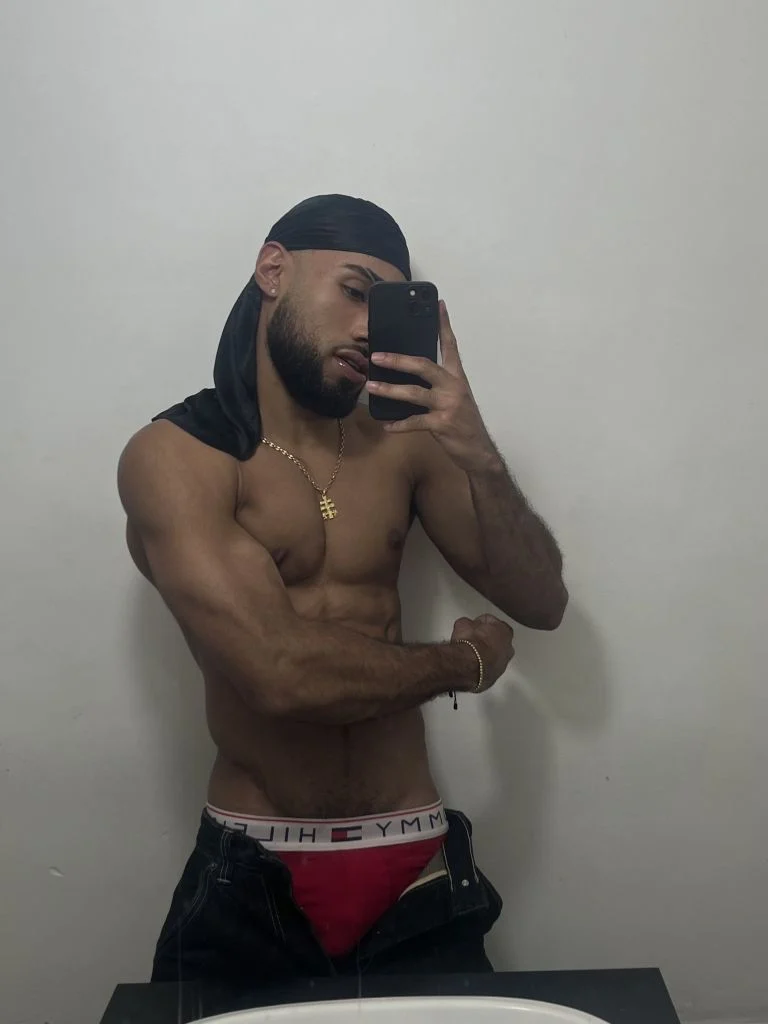 Chen Jun-Ming, male escort in Hong Kong, recommendation photo 1