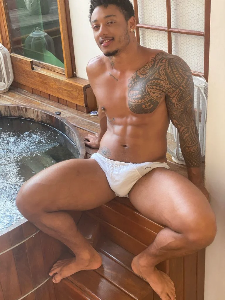 Zhao Dai, male escort in Hong Kong, recommendation photo 4
