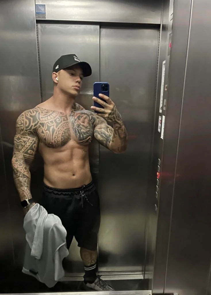 Pan Shan, male escort in Hong Kong, recommendation photo 1