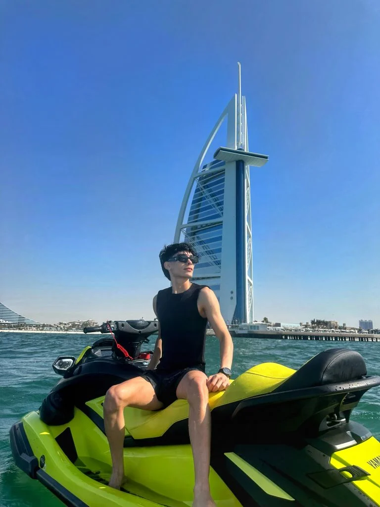 Zheng Dai-Xin, male escort in Hong Kong, recommendation photo 4
