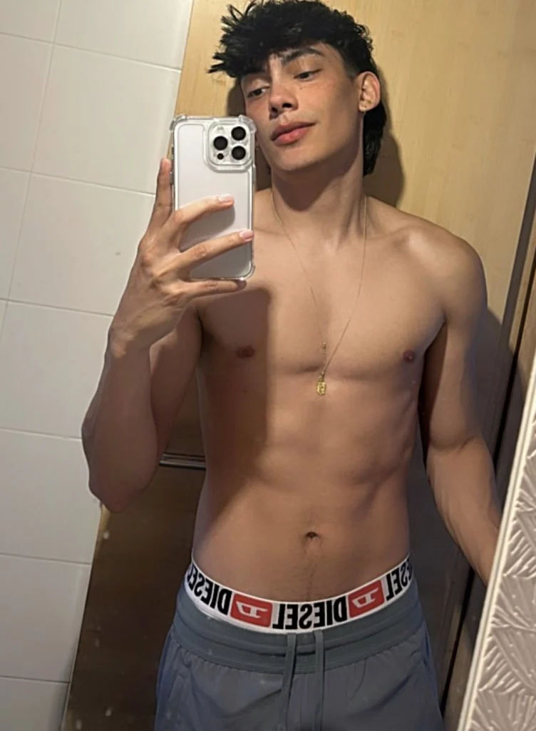 Zheng Dai-Xin, Hong Kong profile photo 6
