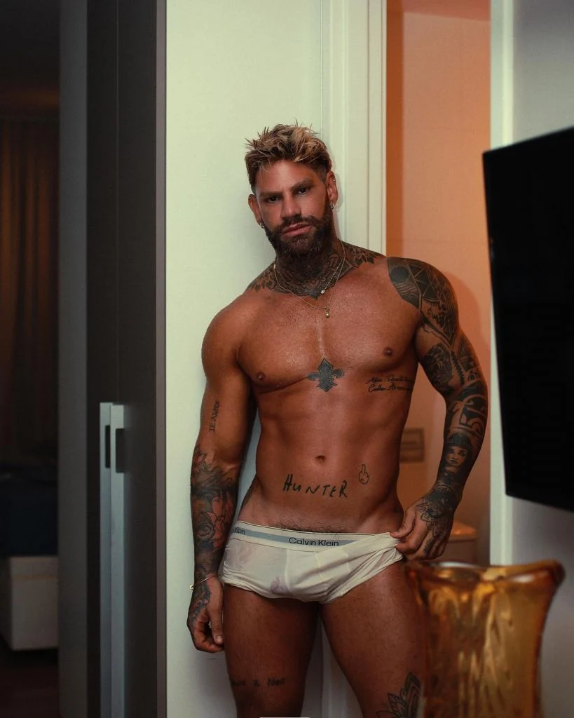 Pan Lei, male escort in Hong Kong, recommendation photo 2