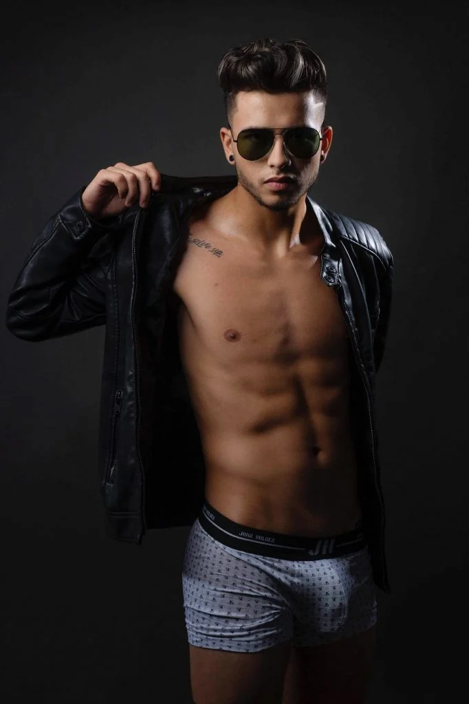 Jade Lei, male escort in Hong Kong, recommendation photo 4