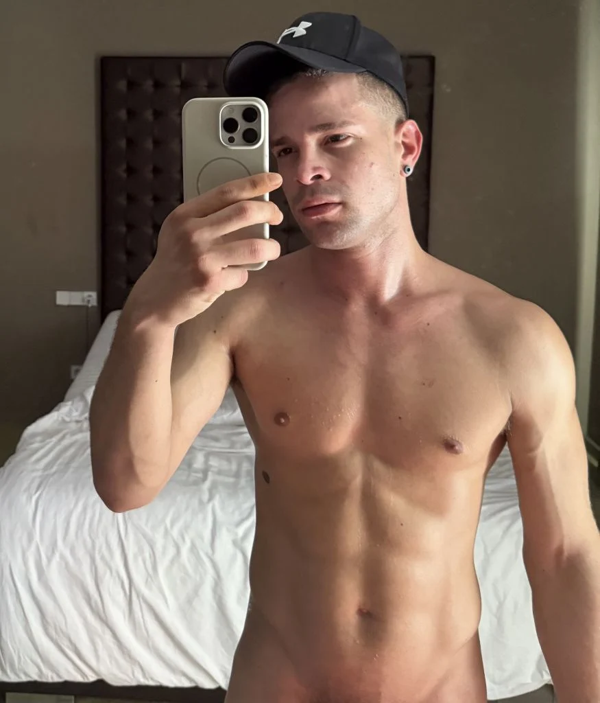 Liang Shen, male escort in Hong Kong, recommendation photo 2