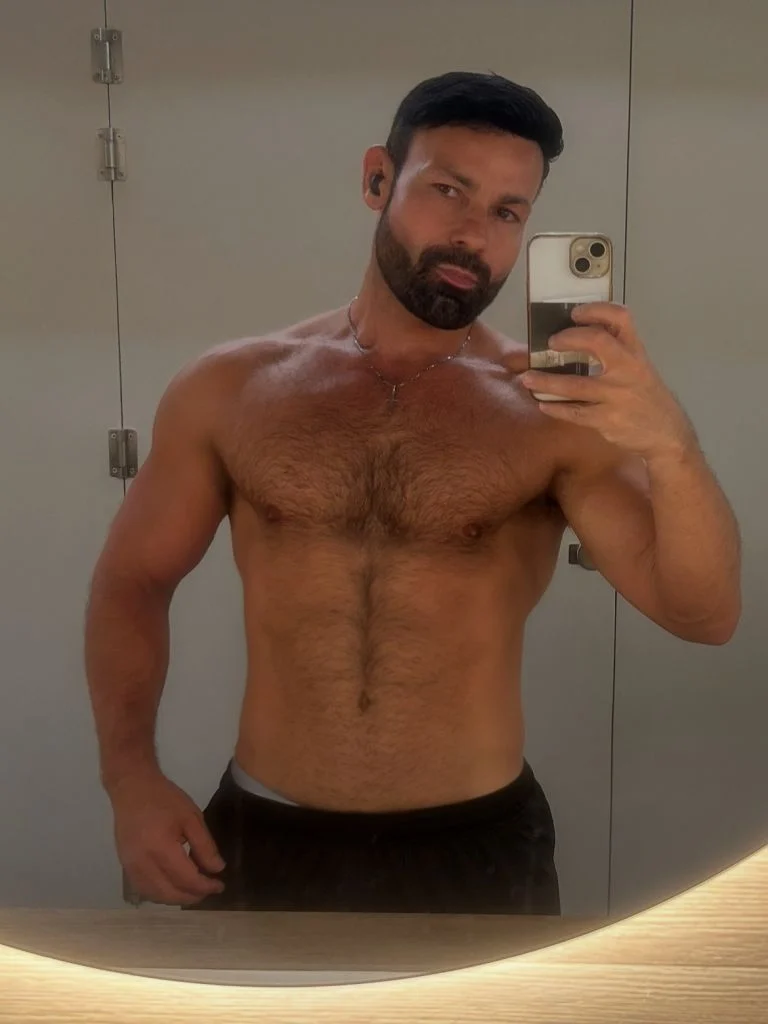 Hu Lei, male escort in Hong Kong, recommendation photo 4