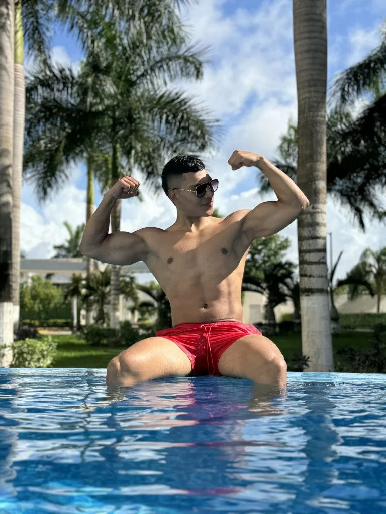 Hu Dai, male escort in Hong Kong, recommendation photo 4