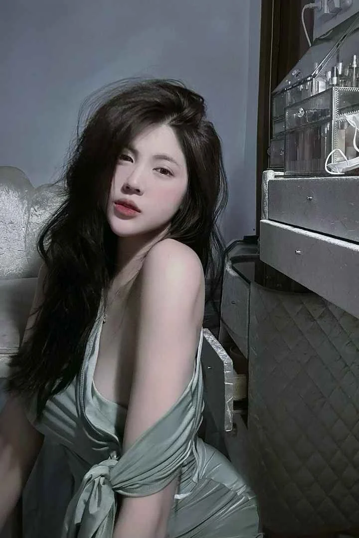 Yoyo, female escort in Hong Kong, recommendation photo 5