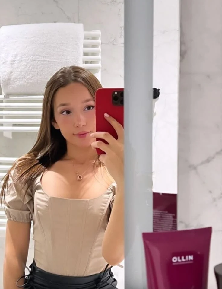 Yuna Glow, female escort in Hong Kong, recommendation photo 6