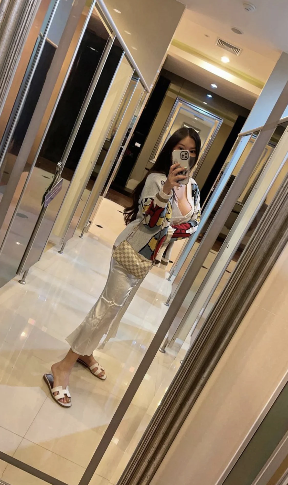 Zhu Yue-Xin, female escort in Hong Kong, recommendation photo 3